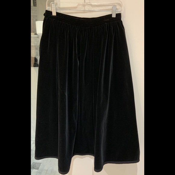 YSL✨Vintage✨soft velvet, black skirt - Picture 3 of 6
